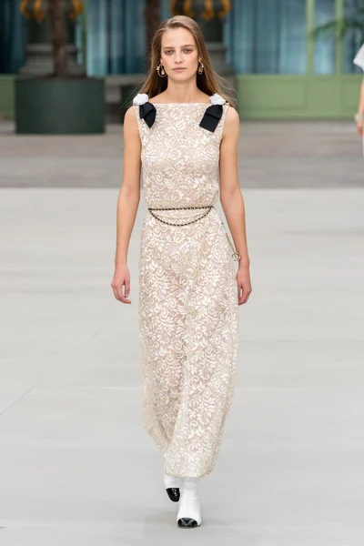 Look 65